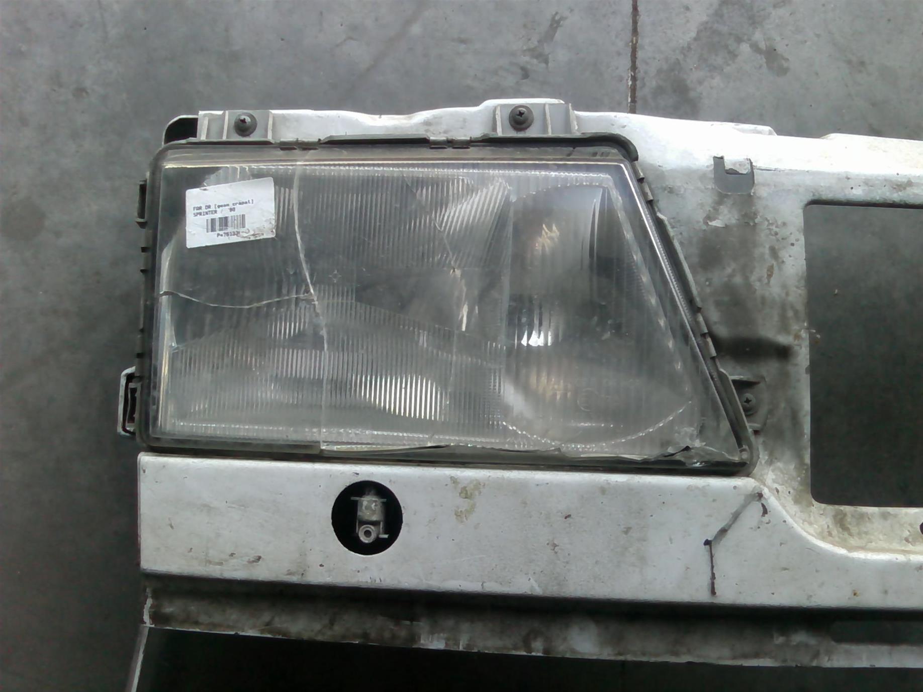 far dreapta geam crapat Mercedes Sprinter, an 1998