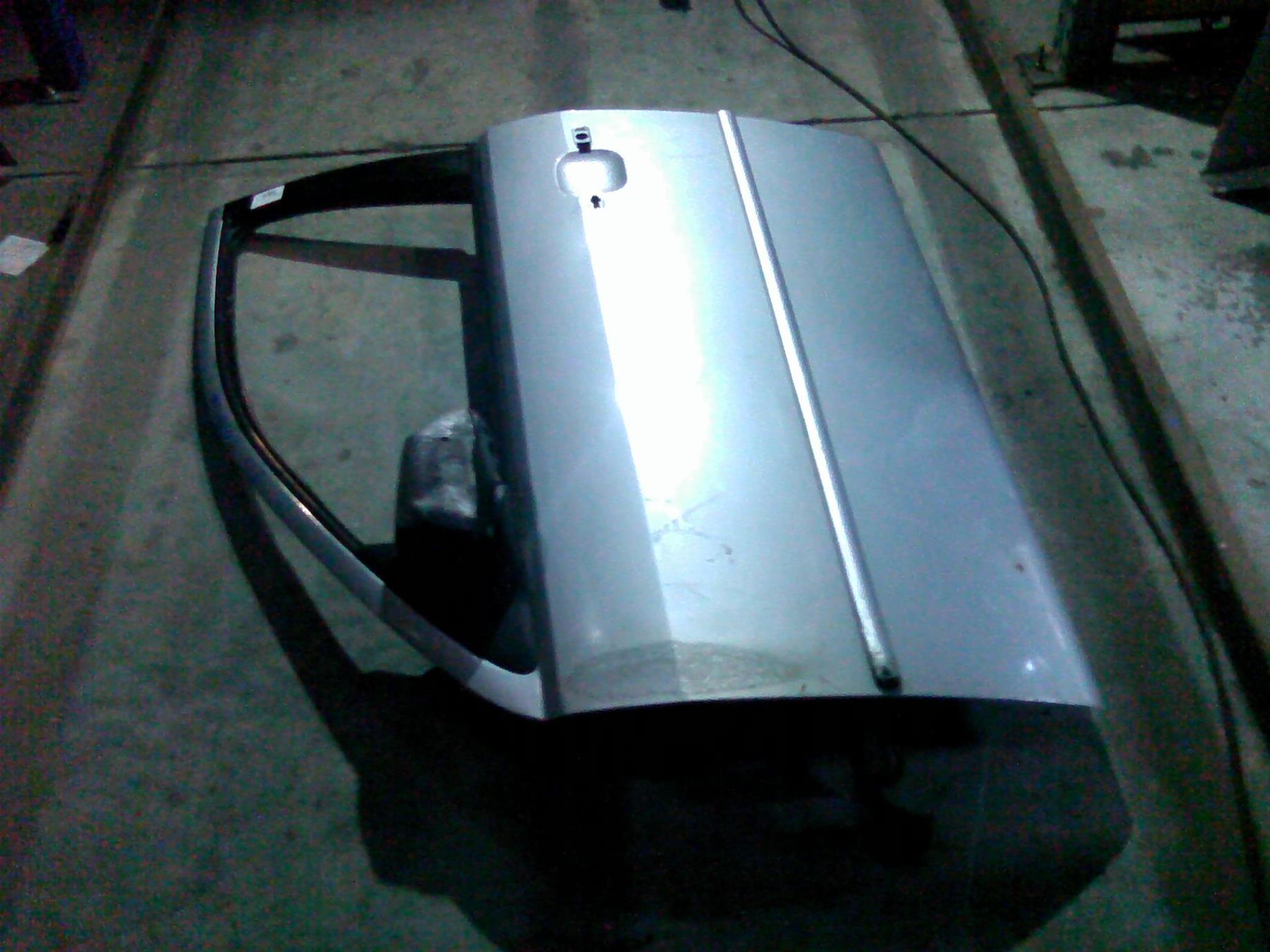 usa stanga fata goala Ford Mondeo