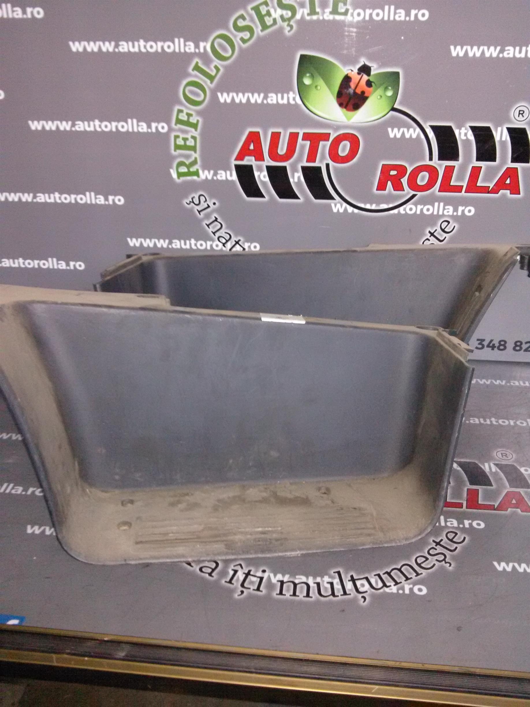 scari plastic stanga si dreapta fata Fiat Ducato, an 2009