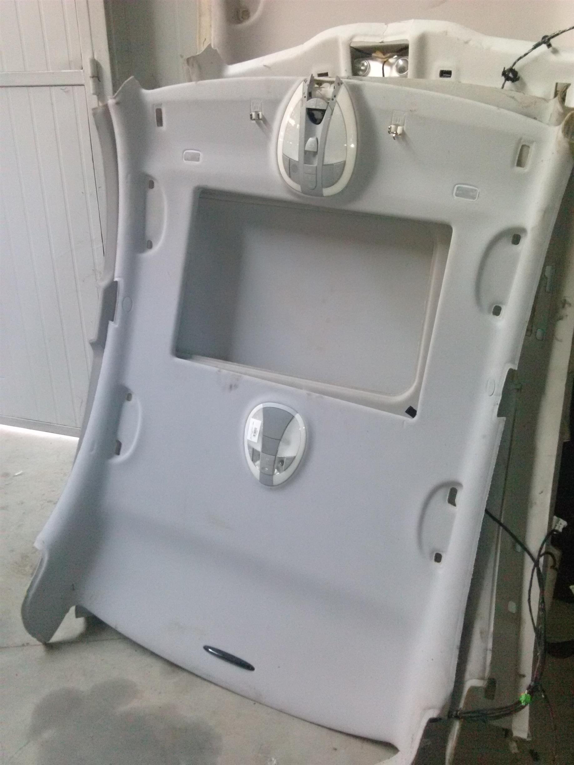 tapiterie plafon si lampa Mercedes Eclass W211 an 2004