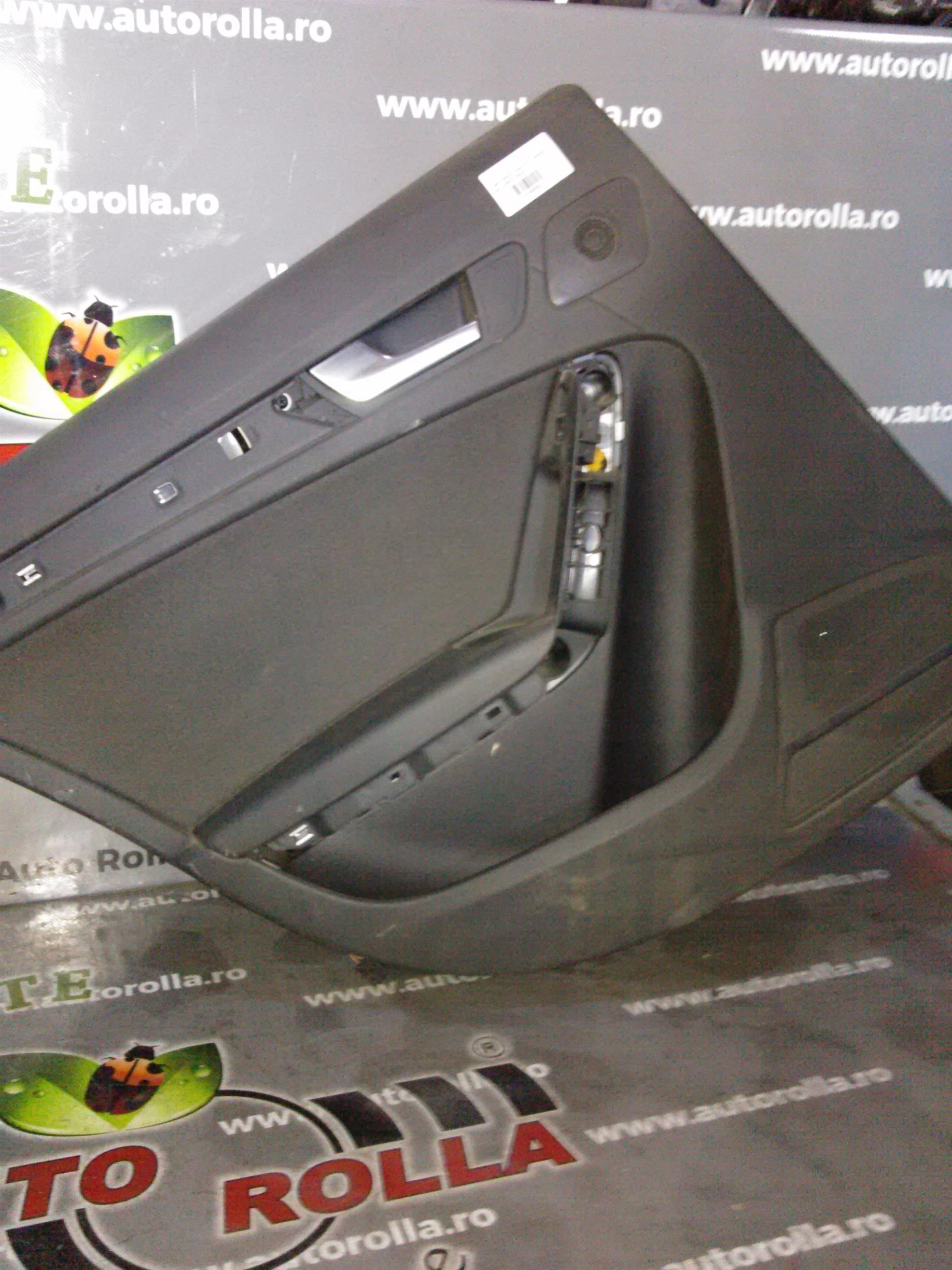 tapiterie usa stanga spate Audi A4, an 2009