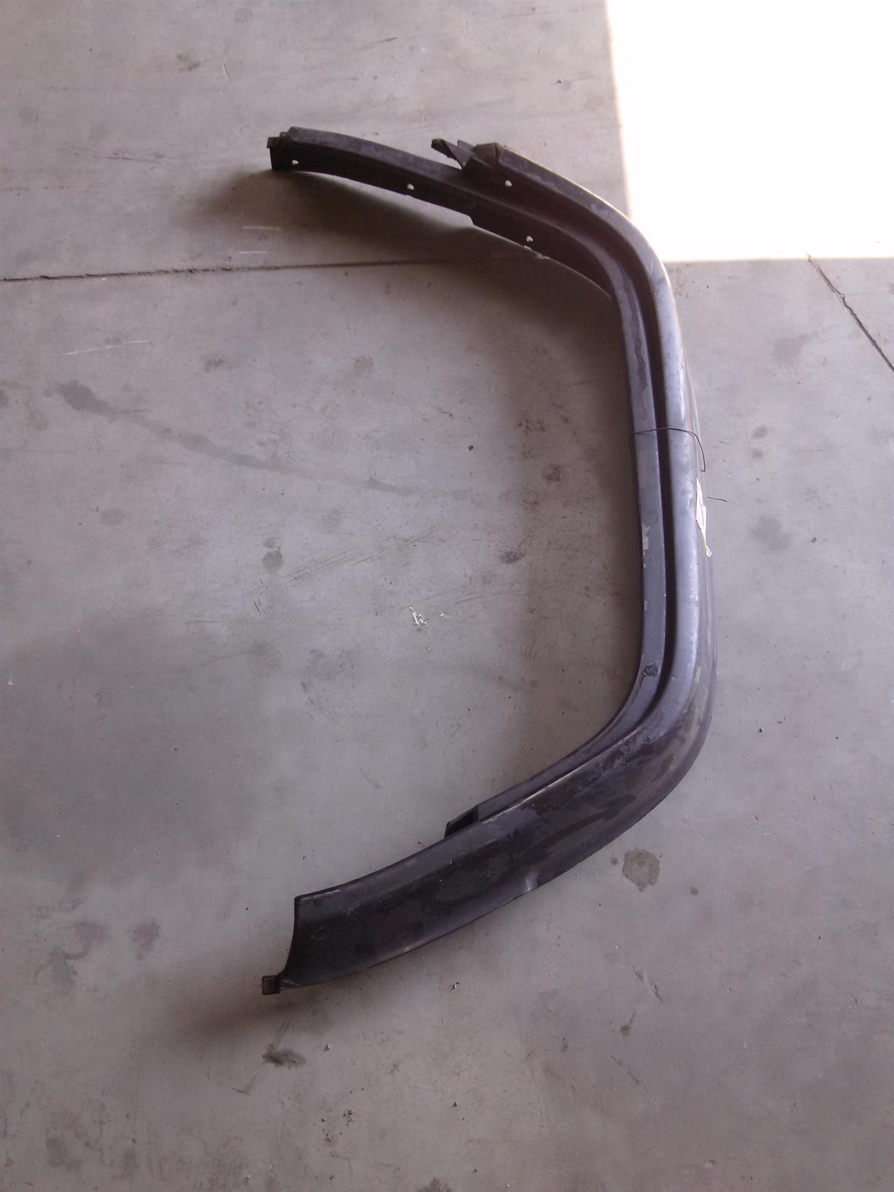 ornamente aripi fata noi Mercedes Vario, an 2013