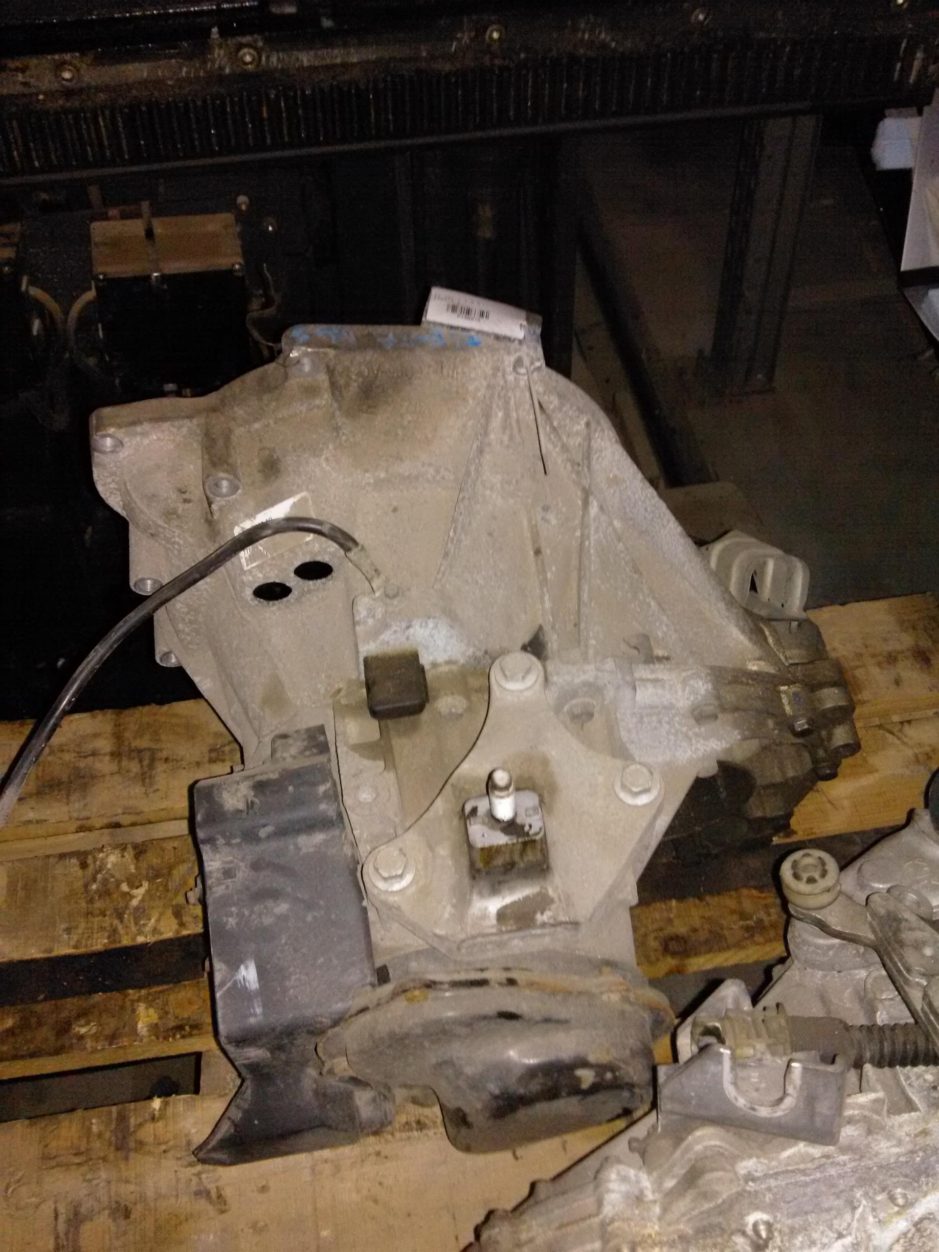 cutie viteze mecanica Ford Fiesta 5, 1.4S
